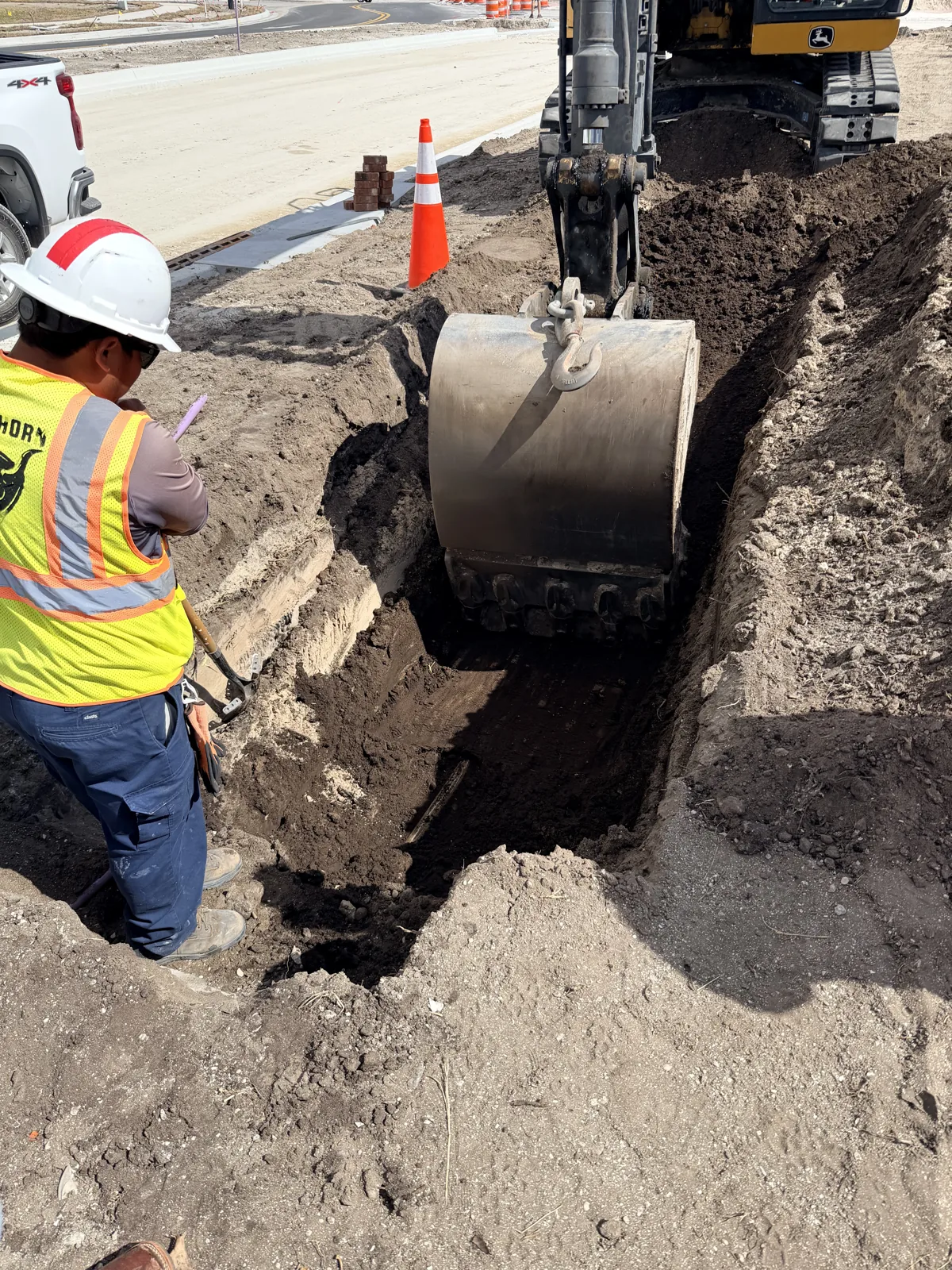 Why GPR loses depth in clay and wet soil, and how progressive scanning gets around it
